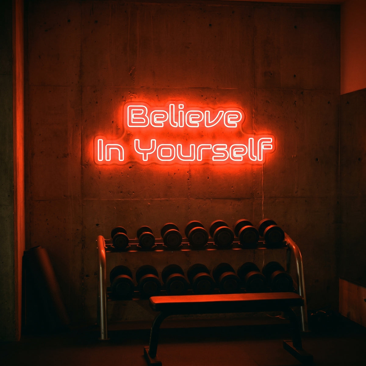 Néon LED Believe In Yourself allumé en situation