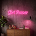 Néon LED Girl Power allumé en situation