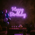 Néon LED Happy Birthday allumé en situation