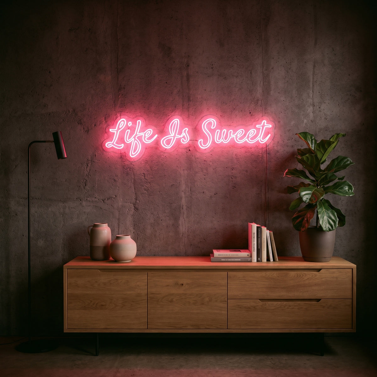 Néon LED Life Is Sweet allumé en situation