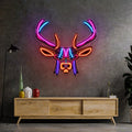 Enseigne néon LED tête de cerf multicolore en situation